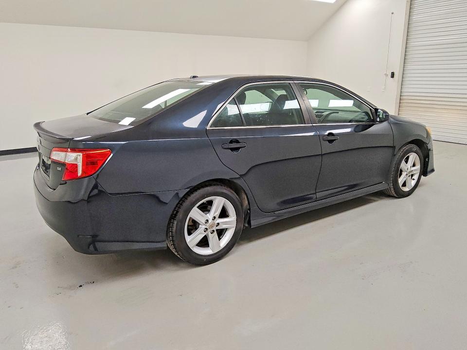 56484826 :رقم المزاد ، 4T1BF1FK7EU408349 vin ، 2014 Toyota Camry مزاد بيع