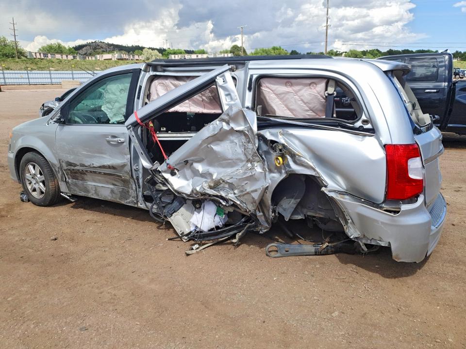 2011 Chrysler Town & Country მანქანა იყიდება აუქციონზე, vin: 2A4RR5DG9BR720028, აუქციონის ნომერი: 55217436