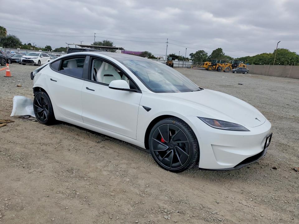2026 Tesla Model 3 მანქანა იყიდება აუქციონზე, vin: 5YJ3E1ETXTF182657, აუქციონის ნომერი: 85634975