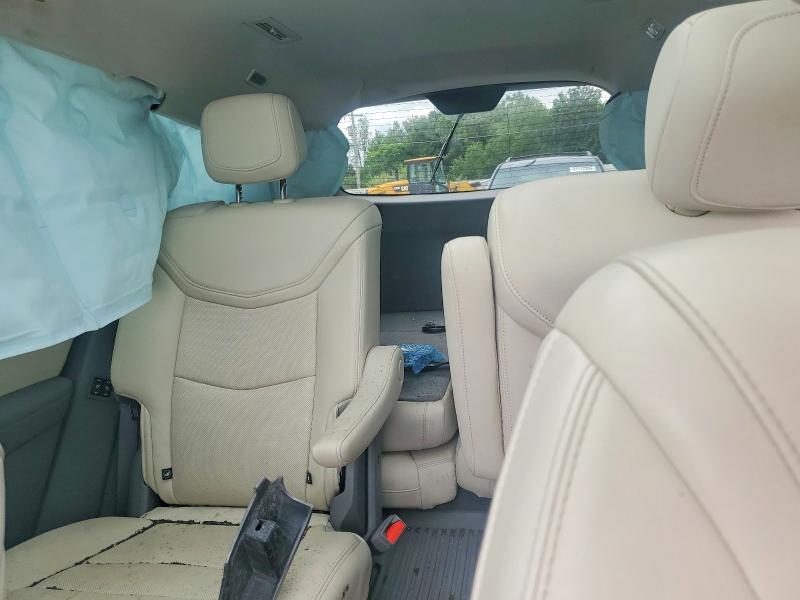 57200956 :رقم المزاد ، 1GYKPDRS5LZ211625 vin ، 2020 Cadillac Xt6 مزاد بيع