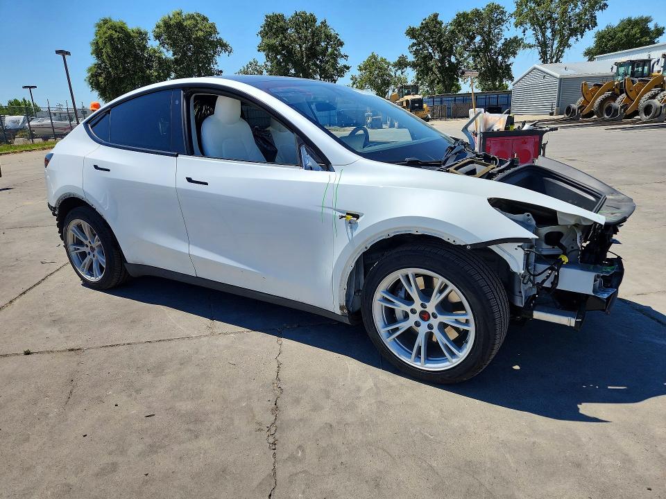 57582256 :رقم المزاد ، 5YJYGDEE6LF023749 vin ، 2020 Tesla Model Y مزاد بيع