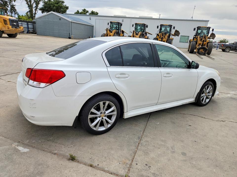 56893046 :رقم المزاد ، 4S3BMBA62E3031798 vin ، 2014 Subaru Legacy مزاد بيع