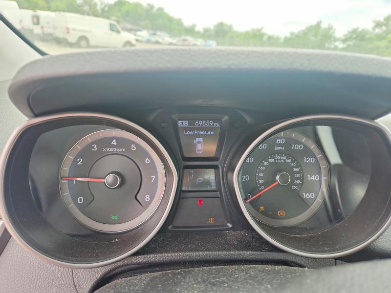 2017 Hyundai Elantra Gt მანქანა იყიდება აუქციონზე, vin: KMHD35LH4HU375932, აუქციონის ნომერი: 55874946