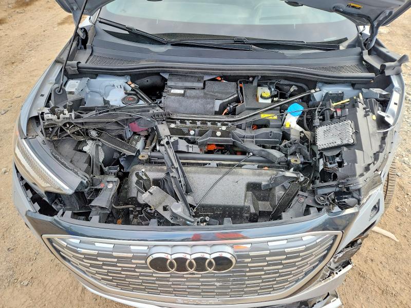 58723616 :رقم المزاد ، WA142BFZ8PP025379 vin ، 2023 Audi Q4 E-tron مزاد بيع