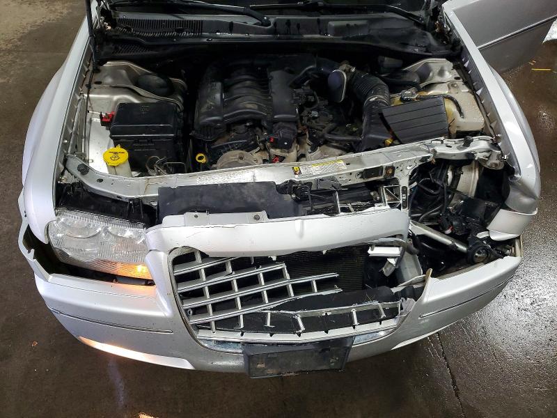 56451206 :رقم المزاد ، 2C3CK5CV4AH181763 vin ، 2010 Chrysler 300 مزاد بيع
