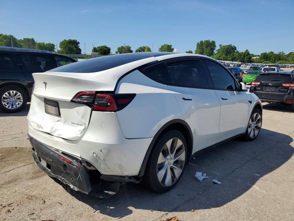 56342436 :رقم المزاد ، 7SAYGDEE4PF786989 vin ، 2023 Tesla Model Y مزاد بيع