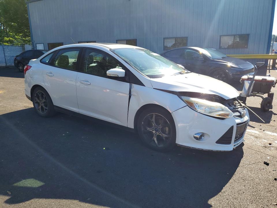 2014 Ford Focus მანქანა იყიდება აუქციონზე, vin: 1FADP3F2XEL307226, აუქციონის ნომერი: 57031176