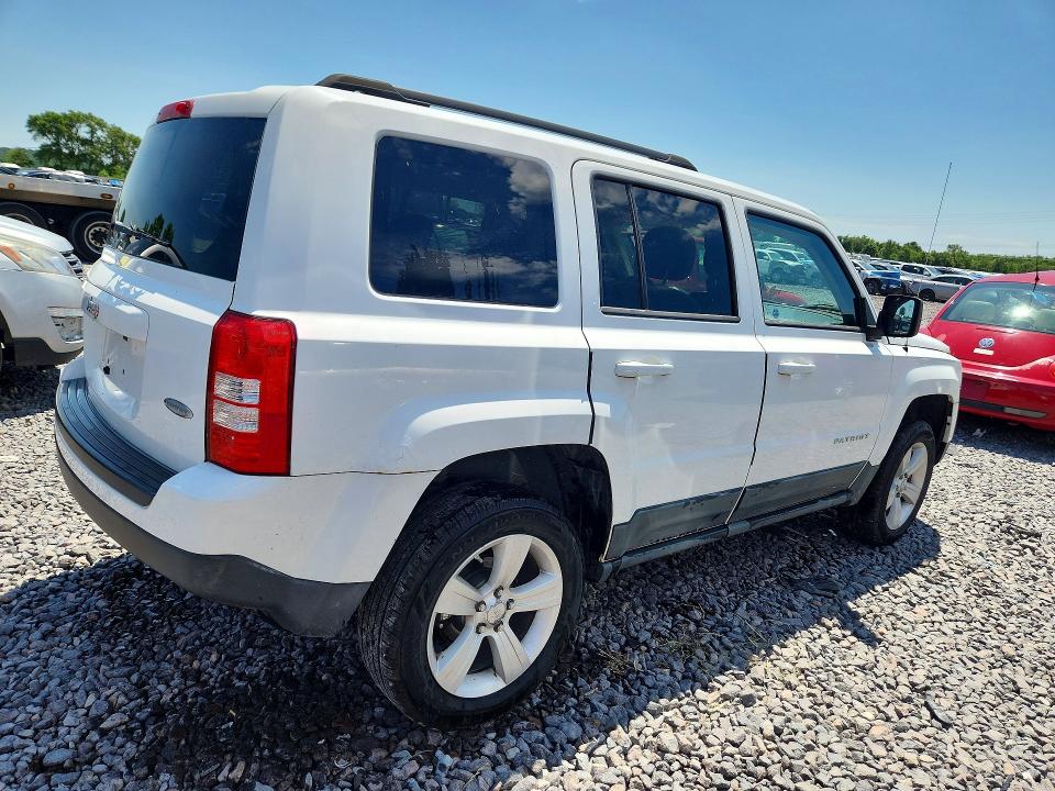58575976 :رقم المزاد ، 1J4NF1GB9BD221796 vin ، 2011 Jeep Patriot مزاد بيع
