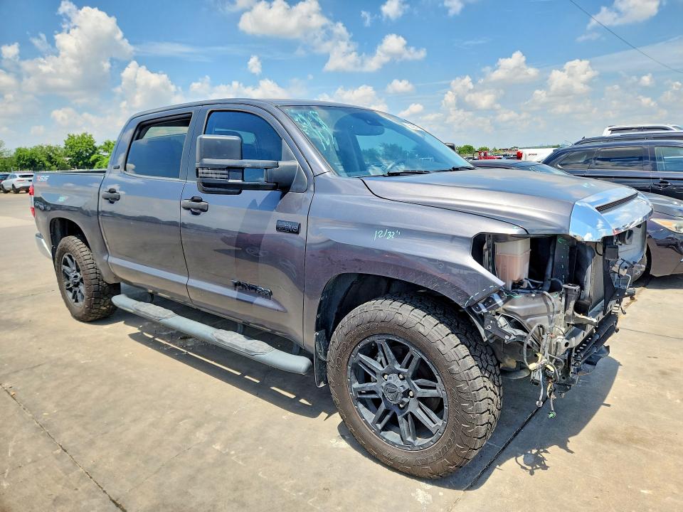 55599196 :رقم المزاد ، 5TFEY5F14LX259159 vin ، 2020 Toyota Tundra مزاد بيع