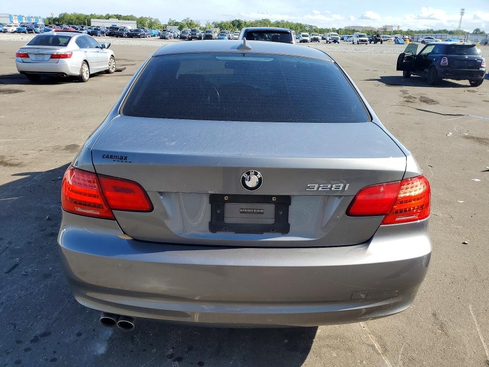 56300016 :رقم المزاد ، WBAKF5C52BE586974 vin ، 2011 Bmw 328 مزاد بيع