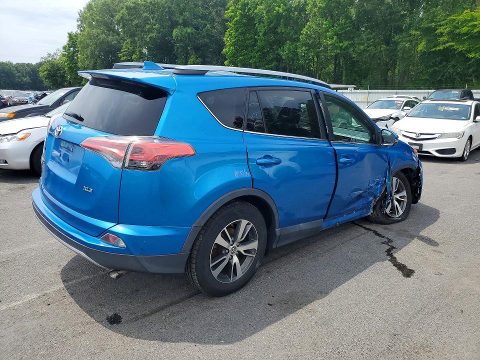 2018 Toyota Rav4 მანქანა იყიდება აუქციონზე, vin: 2T3WFREV2JW411981, აუქციონის ნომერი: 58075996