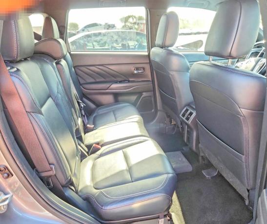 2022 Mitsubishi Outlander მანქანა იყიდება აუქციონზე, vin: JA4J2VA79NZ035723, აუქციონის ნომერი: 55054186