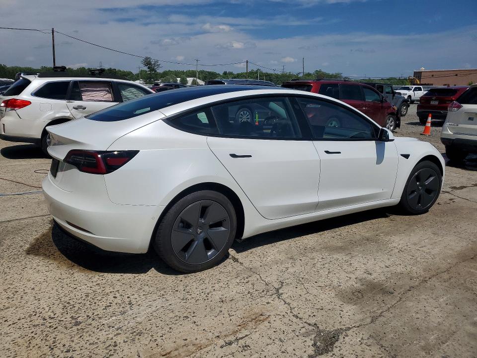 57672196 :رقم المزاد ، 5YJ3E1EA2MF031019 vin ، 2021 Tesla Model 3 مزاد بيع
