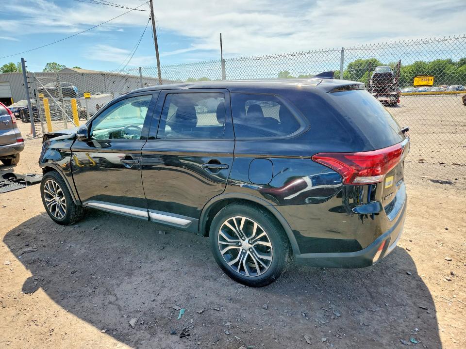 55771236 :رقم المزاد ، JA4AD3A30HZ031835 vin ، 2017 Mitsubishi Outlander مزاد بيع