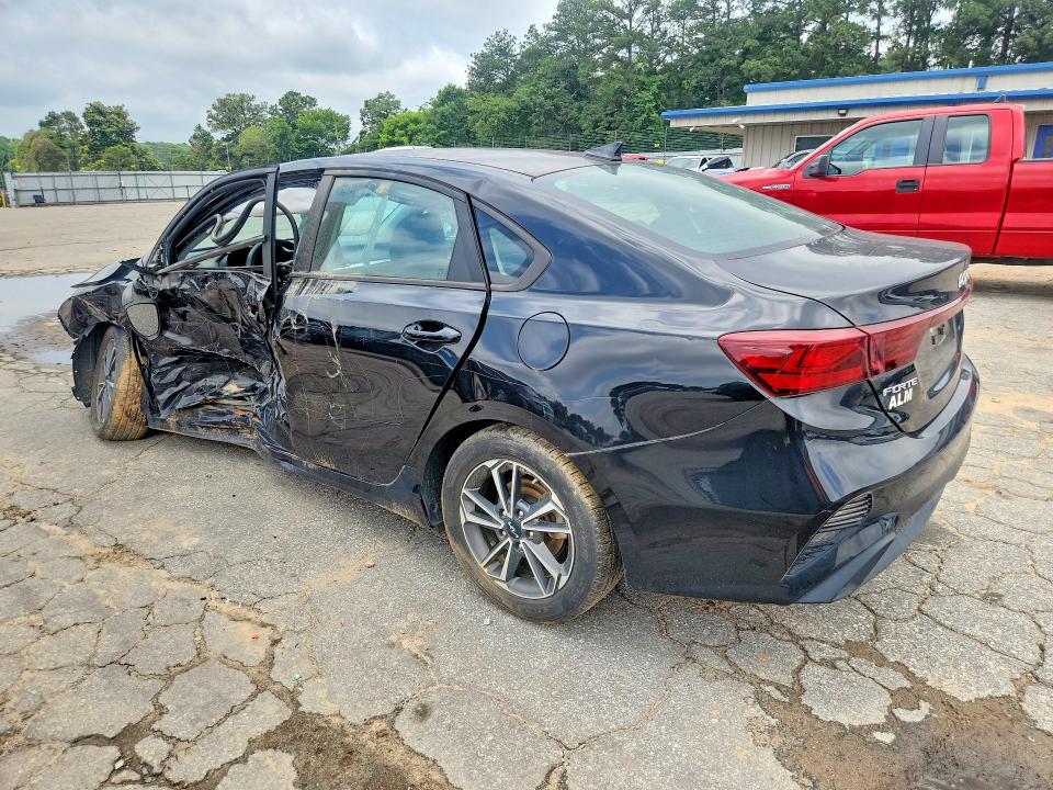 2022 Kia Forte მანქანა იყიდება აუქციონზე, vin: 3KPF24AD7NE472904, აუქციონის ნომერი: 55687826