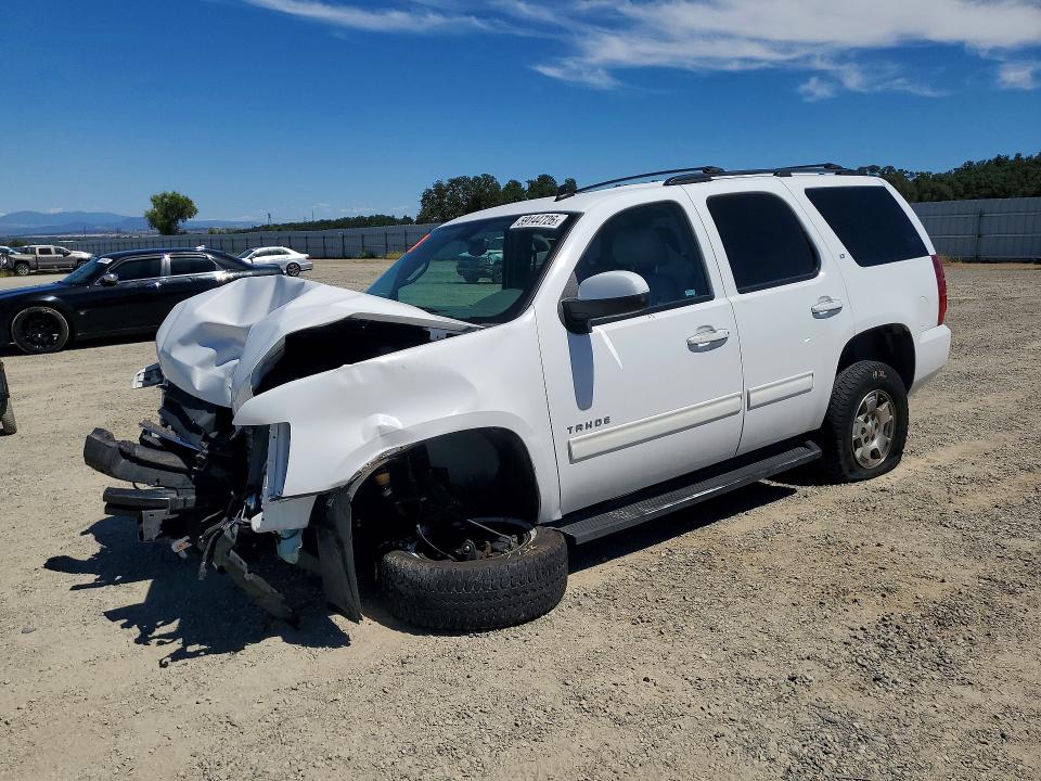 59144726 :رقم المزاد ، 1GNSCBE00ER231477 vin ، 2014 Chevrolet Tahoe مزاد بيع