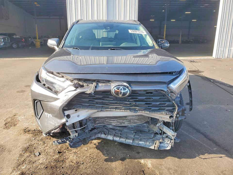 59081516 :رقم المزاد ، 2T3W1RFV4NW214216 vin ، 2022 Toyota Rav4 مزاد بيع