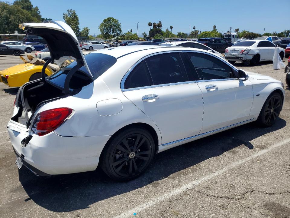 2018 Mercedes-benz C მანქანა იყიდება აუქციონზე, vin: 55SWF4HB3JU266961, აუქციონის ნომერი: 56706426