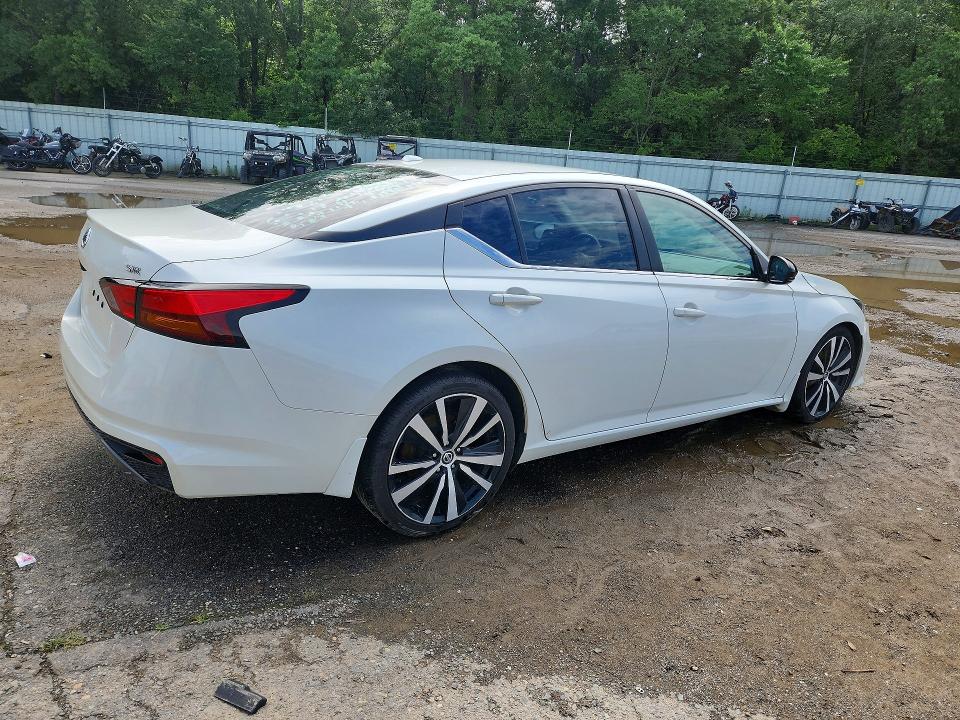56102106 :رقم المزاد ، 1N4BL4CV4KC256762 vin ، 2019 Nissan Altima مزاد بيع