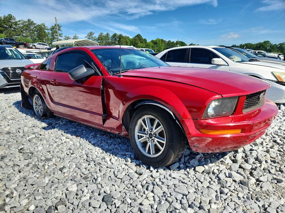 2005 Ford Mustang მანქანა იყიდება აუქციონზე, vin: 1ZVFT80N155116312, აუქციონის ნომერი: 57465116
