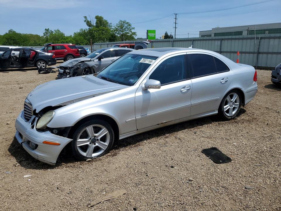 55821166 :رقم المزاد ، WDBUF87X98B208684 vin ، 2008 Mercedes-benz E مزاد بيع