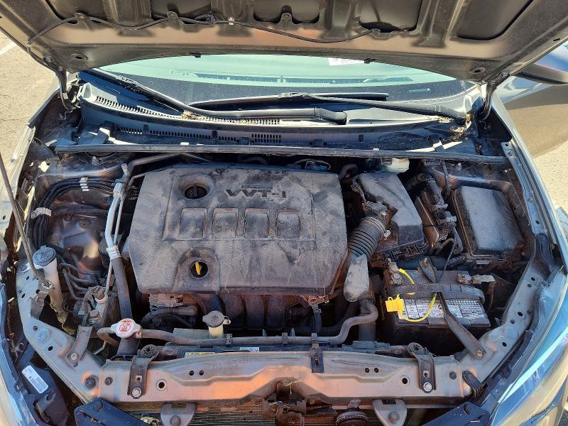 55486906 :رقم المزاد ، 2T1BURHE0JC007071 vin ، 2018 Toyota Corolla مزاد بيع