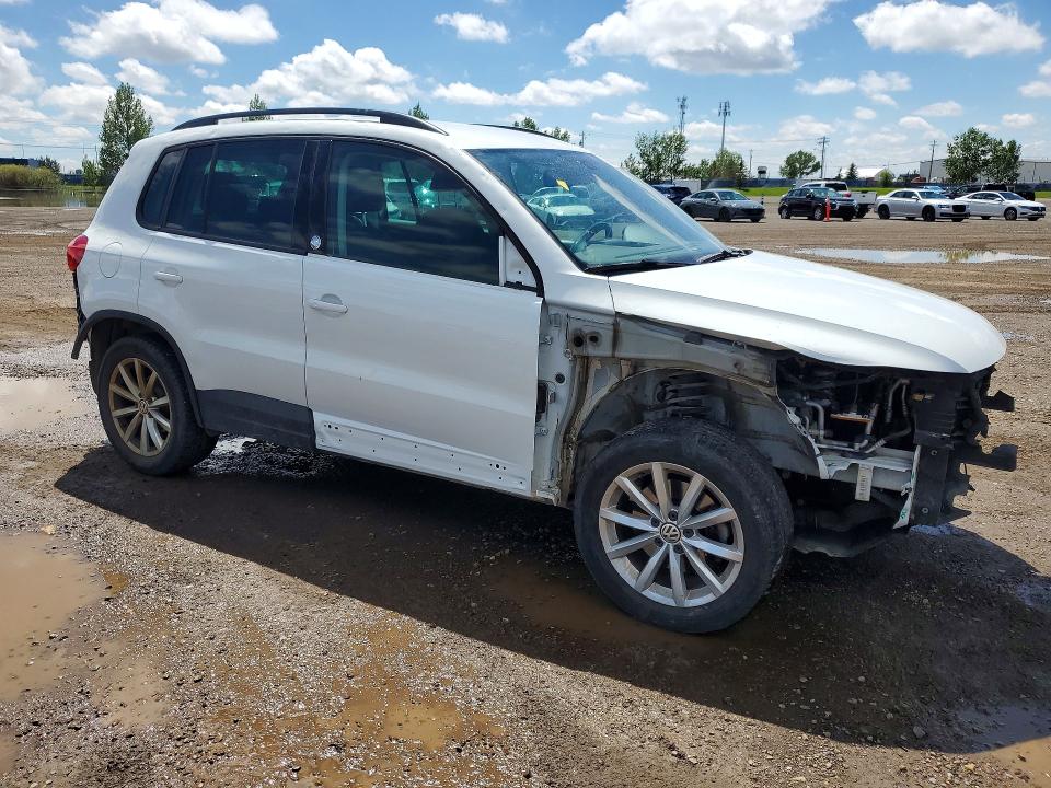 2017 Volkswagen Tiguan მანქანა იყიდება აუქციონზე, vin: WVGNV7AX3HK032822, აუქციონის ნომერი: 56081996