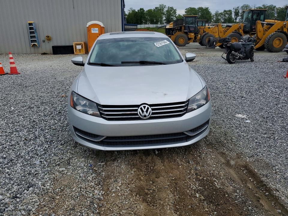 2012 Volkswagen Passat მანქანა იყიდება აუქციონზე, vin: 1VWBP7A34CC028034, აუქციონის ნომერი: 57361566
