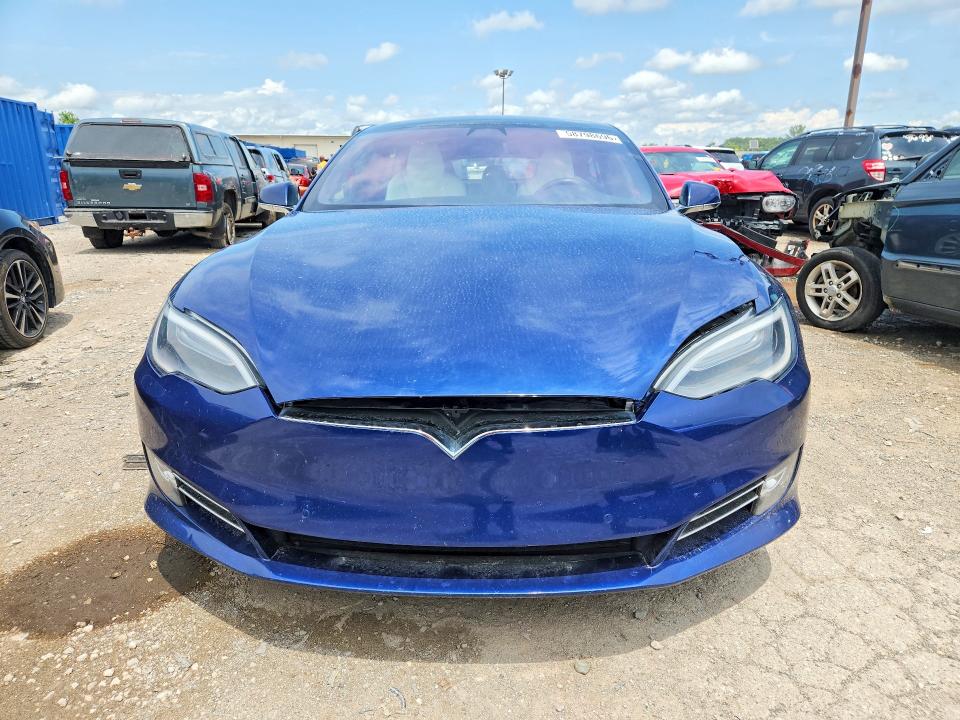 58798696 :رقم المزاد ، 5YJSA1E20HF213260 vin ، 2017 Tesla Model S مزاد بيع