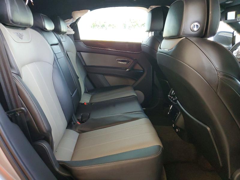 Продажа на аукционе авто 2018 Bentley Bentayga, vin: SJAAC2ZV6JC017814, номер лота: 59143166