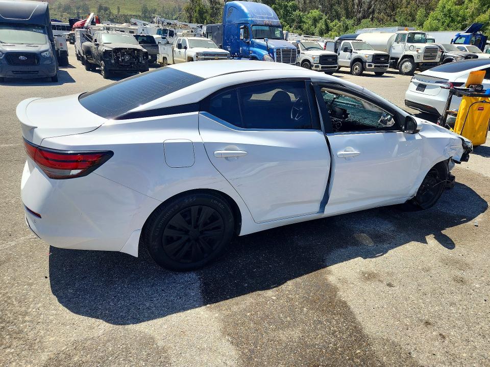 2020 Nissan Sentra მანქანა იყიდება აუქციონზე, vin: 3N1AB8BV1LY258255, აუქციონის ნომერი: 56609836