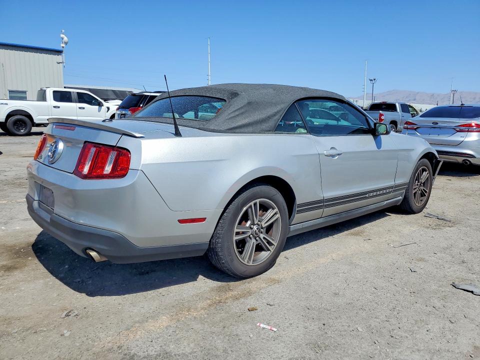 58833086 :رقم المزاد ، 1ZVBP8EN4A5116679 vin ، 2010 Ford Mustang مزاد بيع