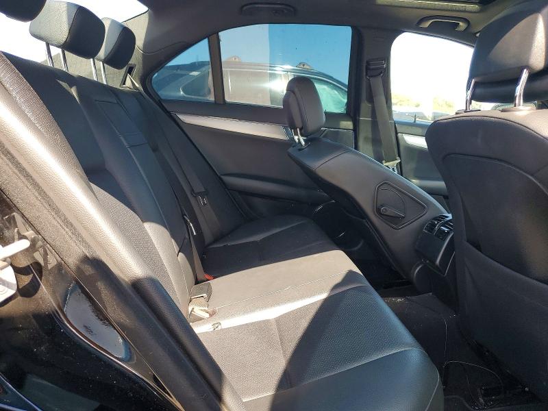 55971576 :رقم المزاد ، WDDGF54X78F047395 vin ، 2008 Mercedes-benz C مزاد بيع