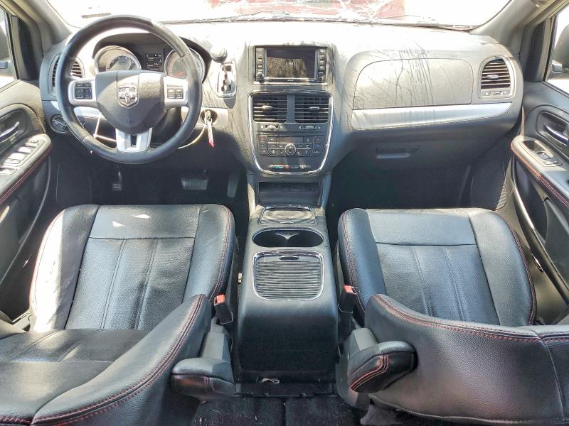 56077966 :رقم المزاد ، 2C4RDGEG0JR220028 vin ، 2018 Dodge Grand Caravan مزاد بيع