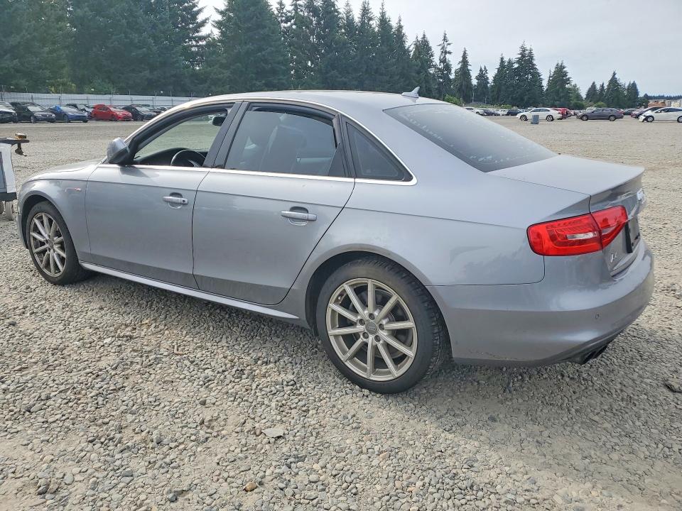 58098586 :رقم المزاد ، WAUFFAFL6FN015563 vin ، 2015 Audi A4 مزاد بيع