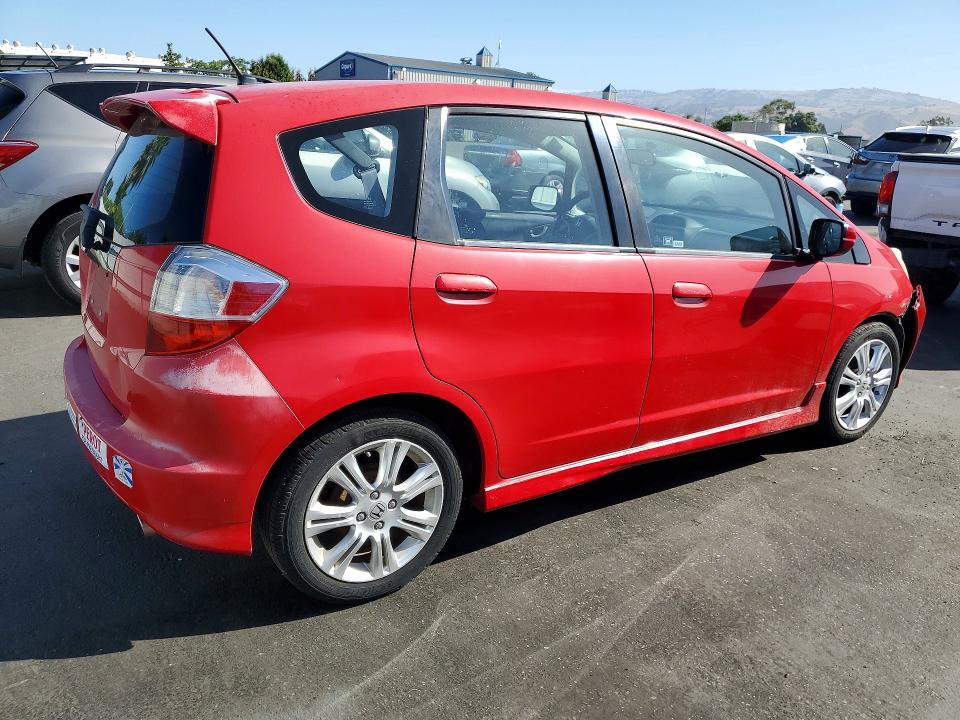 Продажа на аукционе авто 2011 Honda Fit, vin: JHMGE8H58BC011827, номер лота: 56322146