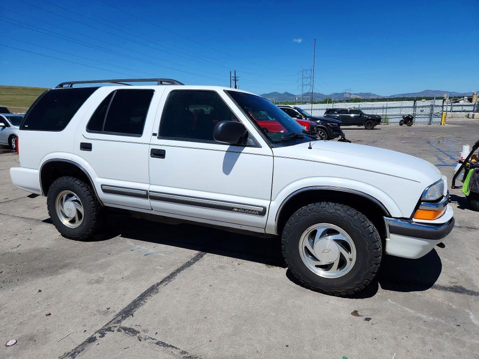 Продаж на аукціоні авто 2001 Chevrolet Blazer, vin: 1GNDT13W712196174, номер лоту: 56848646