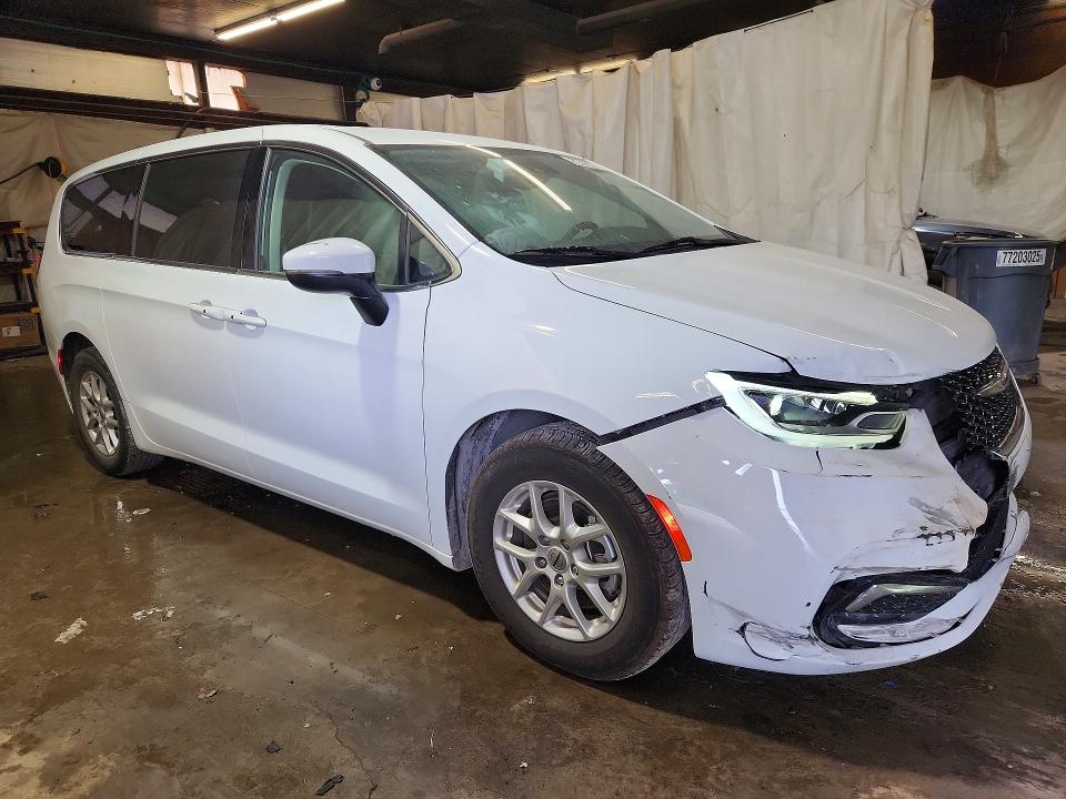 Продажа на аукционе авто 2023 Chrysler Pacifica, vin: 2C4RC1BG4PR586751, номер лота: 56493666