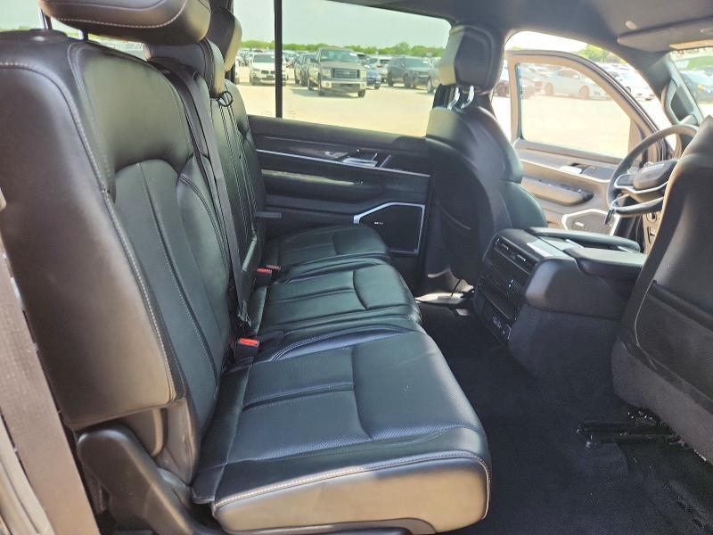 Продажа на аукционе авто 2022 Jeep Wagoneer, vin: 1C4SJVDT6NS142632, номер лота: 57597896