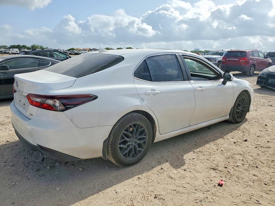 Aukcja sprzedaży 2022 Toyota Camry, vin: 4T1C11AK3NU673523, numer aukcji: 59160366
