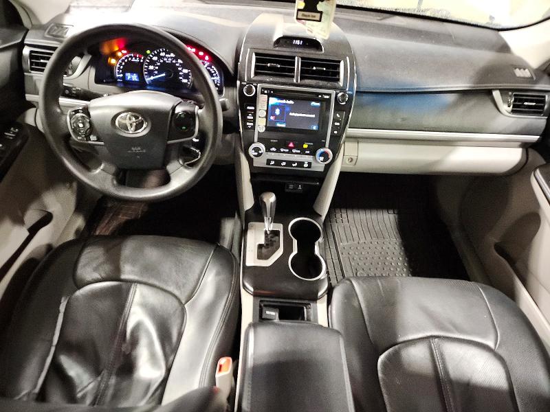 85624745 :رقم المزاد ، 4T1BF1FK5CU563642 vin ، 2012 Toyota Camry مزاد بيع