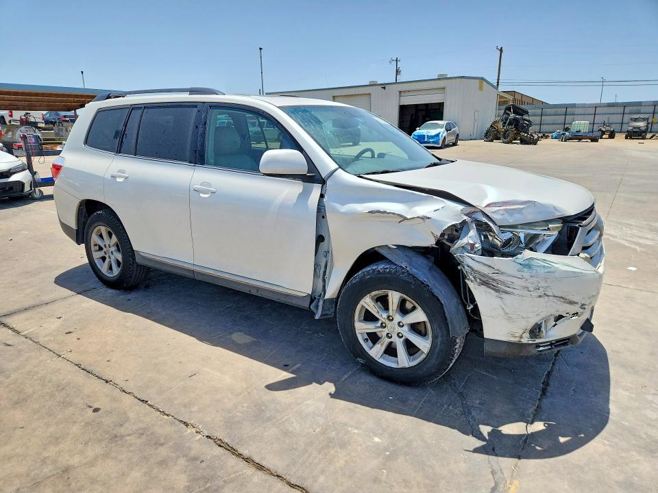 2013 Toyota Highlander მანქანა იყიდება აუქციონზე, vin: 5TDZK3EH3DS095657, აუქციონის ნომერი: 59218036