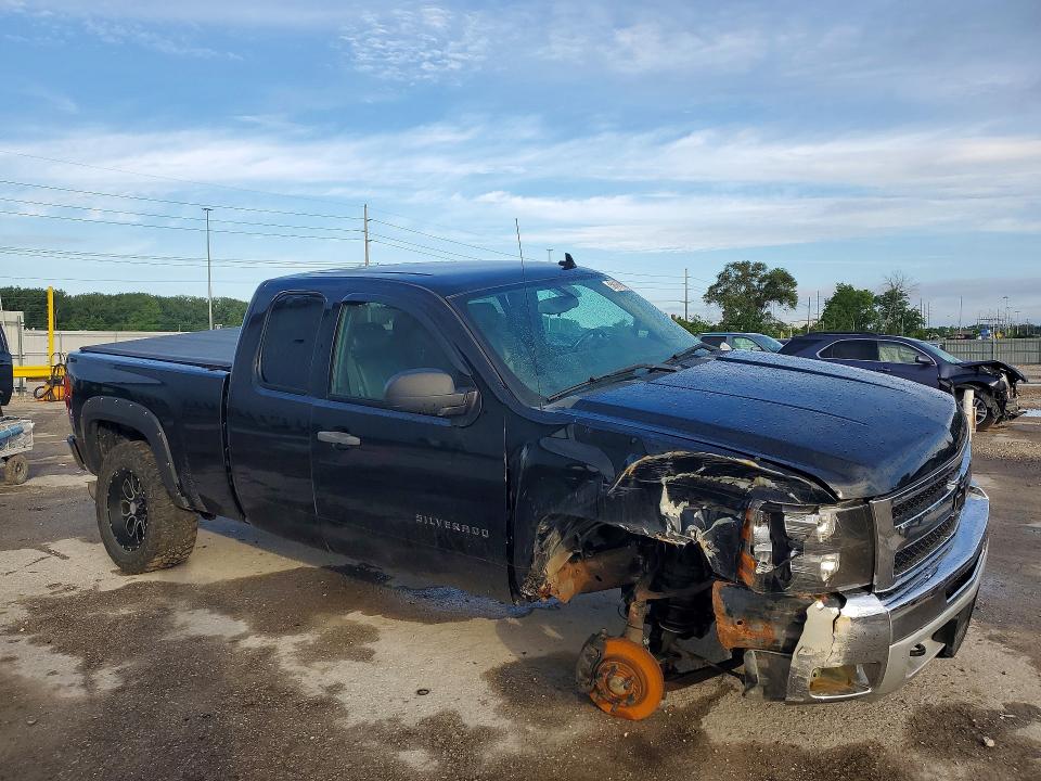 Продаж на аукціоні авто 2013 Chevrolet Silverado, vin: 1GCRKSE79DZ300673, номер лоту: 56127806