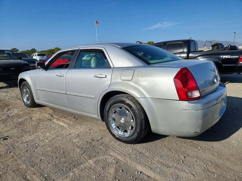55655346 :رقم المزاد ، 2C3JA53G45H553958 vin ، 2005 Chrysler 300 مزاد بيع
