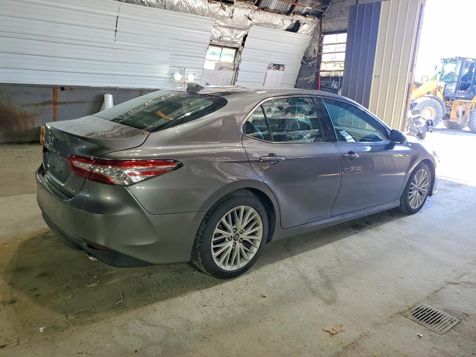 2019 Toyota Camry მანქანა იყიდება აუქციონზე, vin: 4T1B11HK2KU791365, აუქციონის ნომერი: 55909136