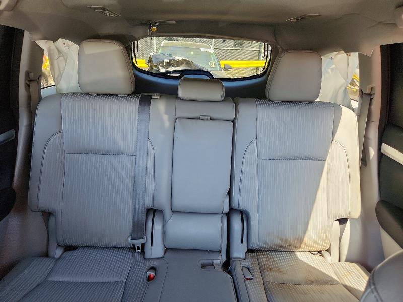 55824316 :رقم المزاد ، 5TDBZRFHXHS376424 vin ، 2017 Toyota Highlander مزاد بيع