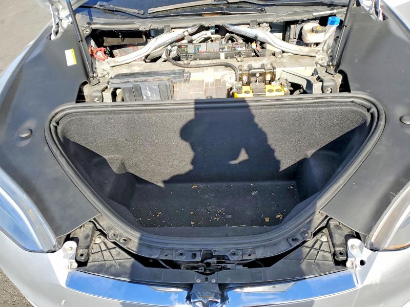 58490176 :رقم المزاد ، 5YJSA1E19GF155686 vin ، 2016 Tesla Model S مزاد بيع