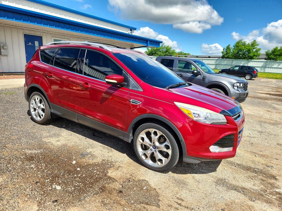 2014 Ford Escape მანქანა იყიდება აუქციონზე, vin: 1FMCU9JX5EUB92156, აუქციონის ნომერი: 57838596