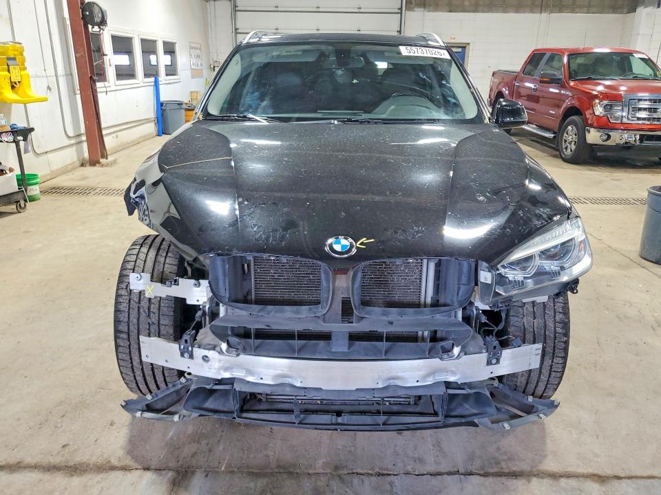 Продажа на аукционе авто 2015 Bmw X5, vin: 5UXKR0C59F0P00158, номер лота: 55737026