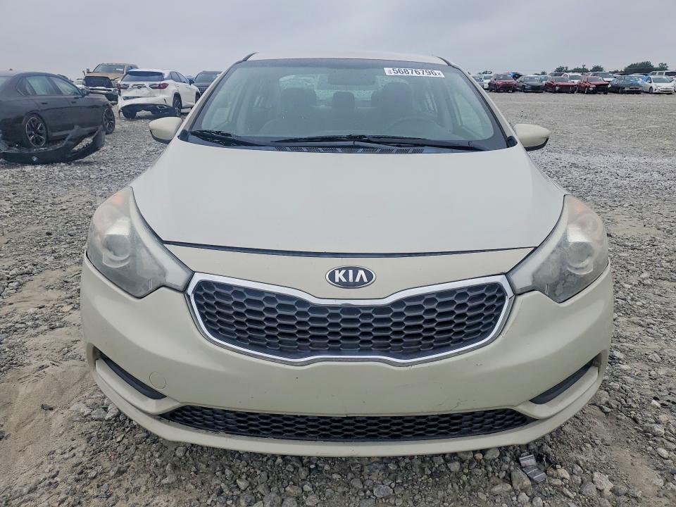56876796 :رقم المزاد ، KNAFK4A60F5392565 vin ، 2015 Kia Forte مزاد بيع
